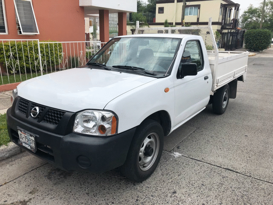 Nissan np300 2012